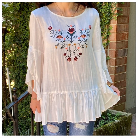Boho embroidered bell sleeves tunic top - Picture 3 of 8